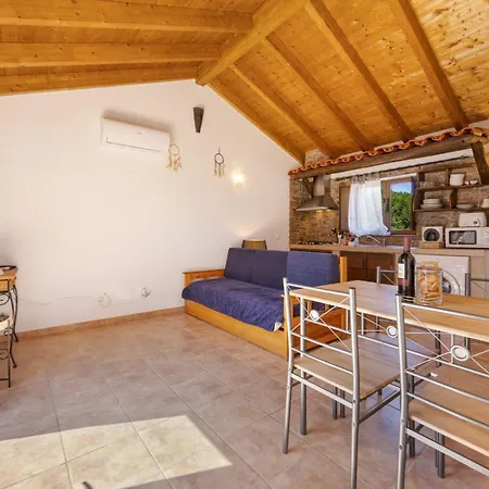 Villa Coureladaltura 2 *